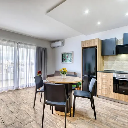 Block Apartment Pieta